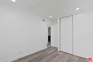 10500 Sunland Blvd, Sunland, CA 91040 - Photo 18