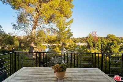 2372 Kenilworth Ave, Los Angeles, CA 90039 - Photo 24