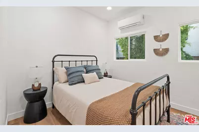 511 N Hobart Blvd, Los Angeles, CA 90004 - Photo 12