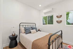 511 N Hobart Blvd, Los Angeles, CA 90004 - Photo 12