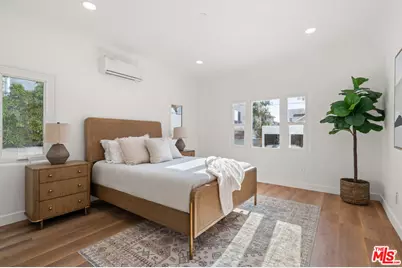 511 N Hobart Blvd, Los Angeles, CA 90004 - Photo 10