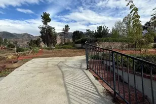 275 E Pentagon St, Altadena, CA 91001 - Photo 2