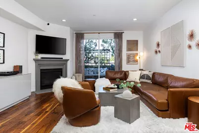 5753 White Oak Ave #7, Encino, CA 91316 - Photo 8