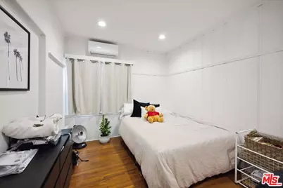 2436 20th St, Santa Monica, CA 90405 - Photo 12