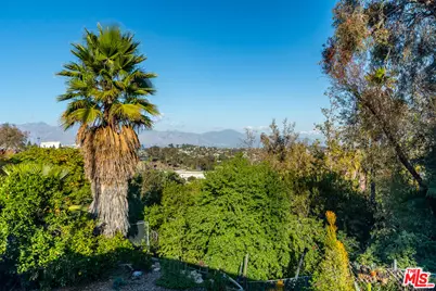 1556 Rollins Dr, Los Angeles, CA 90063 - Photo 64