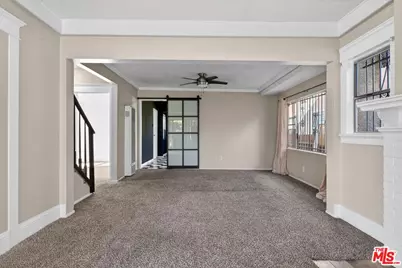 4431 S Wilton Pl, Los Angeles, CA 90062 - Photo 16