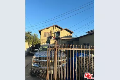 4911 S Normandie Ave, Los Angeles, CA 90037 - Photo 4