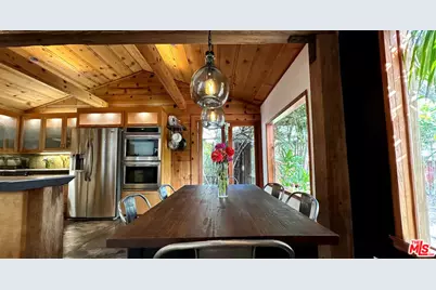 3617 Maplewood Ave, Los Angeles, CA 90066 - Photo 12