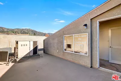 621 E Olive Ave #106, Burbank, CA 91501 - Photo 44