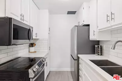 5625 Sumner Way #314, Culver City, CA 90230 - Photo 8