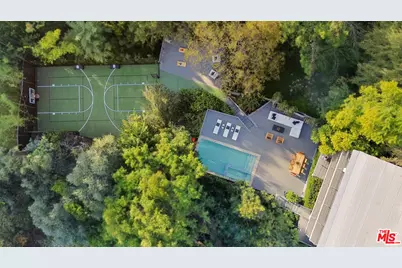 2753 La Cuesta Dr, Los Angeles, CA 90046 - Photo 2