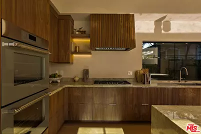 923 Milwood Ave, Venice, CA 90291 - Photo 18