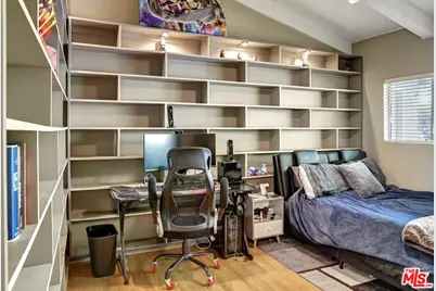 2700 E Cahuenga Blvd #1301, Los Angeles, CA 90068 - Photo 20