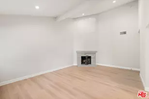 21500 Califa St, Woodland Hills, CA 91367 - Photo 14