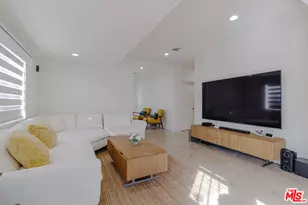 1026 Westchester Pl, Los Angeles, CA 90019 - Photo 2