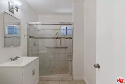 945 N Ditman Ave, Los Angeles, CA 90063 - Photo 16