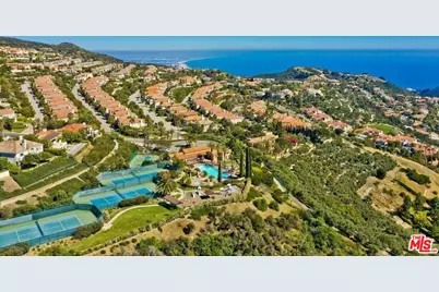 16864 Calle Bellevista, Pacific Palisades, CA 90272 - Photo 12