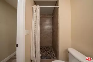 10512 Dee Dee Ave, Bakersfield, CA 93312 - Photo 14