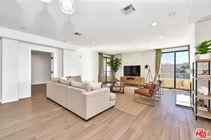 871 Crenshaw Blvd, Los Angeles, CA 90005 - Photo 1