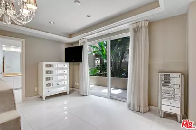 11921 Dorothy St #102, Los Angeles, CA 90049 - Photo 14