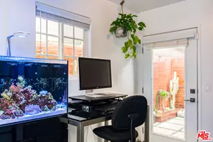 509 E Buckthorn St, Inglewood, CA 90301 - Photo 28