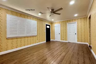 7516 Oakdale Ave, Winnetka, CA 91306 - Photo 14