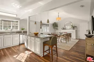 2939 S Oakhurst Ave, Los Angeles, CA 90034 - Photo 10