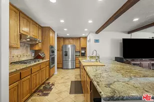 1197 Oriole Rd, Wrightwood, CA 92397 - Photo 10