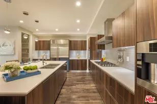 460 N Palm Dr, Beverly Hills, CA 90210 - Photo 8
