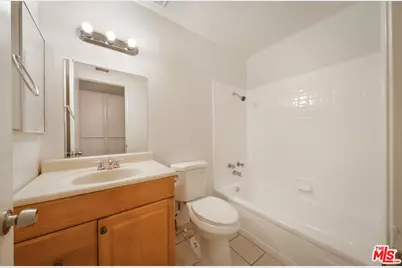 1040 Iris St, Wasco, CA 93280 - Photo 10