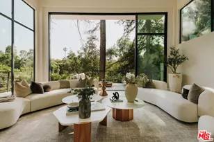 260 S Canyon View Dr, Los Angeles, CA 90049 - Photo 6