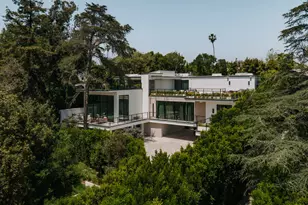 260 S Canyon View Dr, Los Angeles, CA 90049 - Photo 34