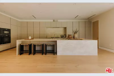 260 S Canyon View Dr, Los Angeles, CA 90049 - Photo 8