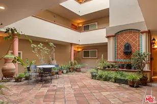 12500 Huston St, Valley Village, CA 91607 - Photo 2