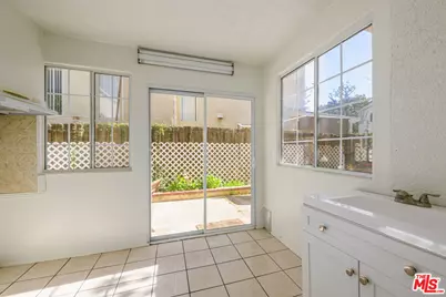 9152 Vincente Way, North Hills, CA 91343 - Photo 10