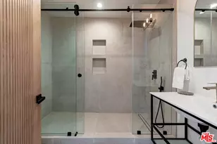 2616 W 73rd St, Los Angeles, CA 90043 - Photo 28