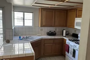 100 S Catalina Ave, Redondo Beach, CA 90277 - Photo 2