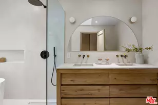 3841 S Redondo Blvd, Los Angeles, CA 90008 - Photo 12