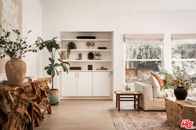11202 Canton Dr, Studio City, CA 91604 - Photo 10