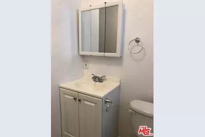 731 S Boyle Ave, Los Angeles, CA 90023 - Photo 54