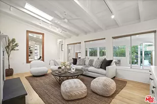 11911 Otsego St, Valley Village, CA 91607 - Photo 22