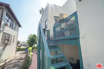 4520 Willow Brook Ave, Los Angeles, CA 90029 - Photo 14