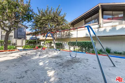 803 W 232nd St #C, Torrance, CA 90502 - Photo 16