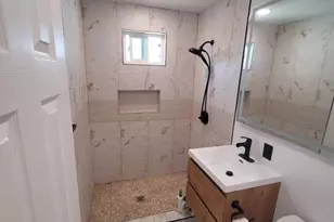 1317 W School St, Compton, CA 90220 - Photo 6