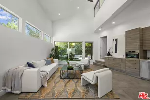 3239 Ledgewood Dr, Los Angeles, CA 90068 - Photo 22