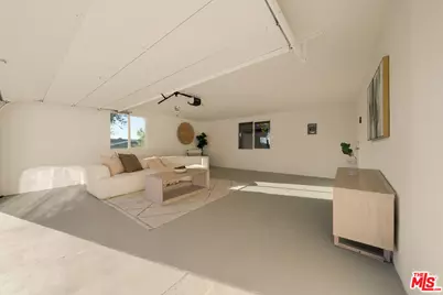 20877 Kelvin Pl, Woodland Hills, CA 91367 - Photo 34