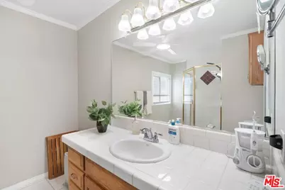 21317 Blue Curl Way #230, Canyon Country, CA 91351 - Photo 18