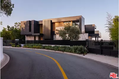 1140 Summit Dr, Beverly Hills, CA 90210 - Photo 2