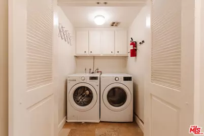 2332 Fox Hills Dr #103, Los Angeles, CA 90064 - Photo 20