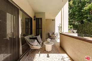 2332 Fox Hills Dr, Los Angeles, CA 90064 - Photo 22